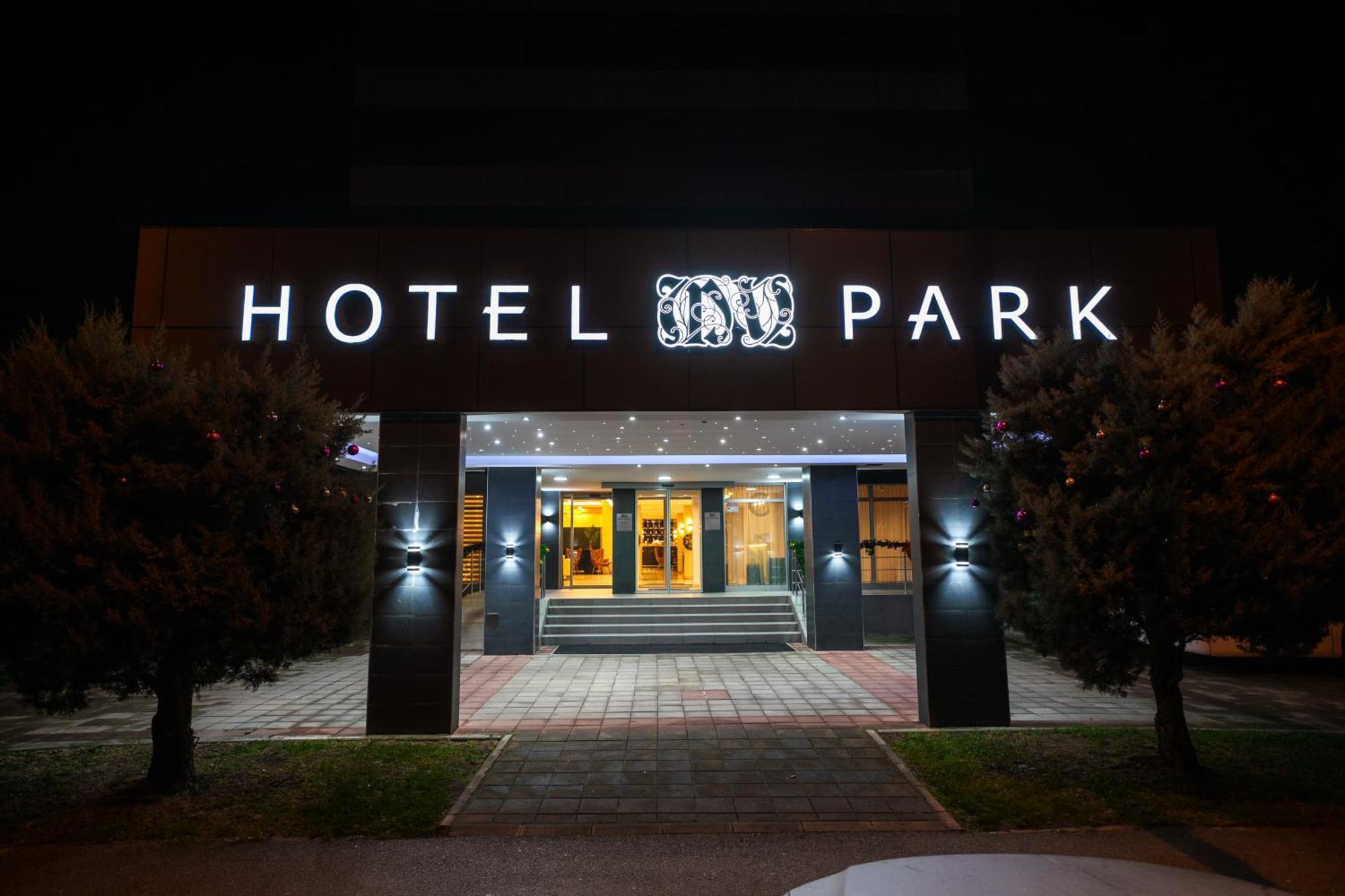 Hotel Park Ruma Buitenkant foto